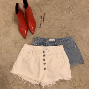 🎀3 for $15🎀2 jean skort in size 0